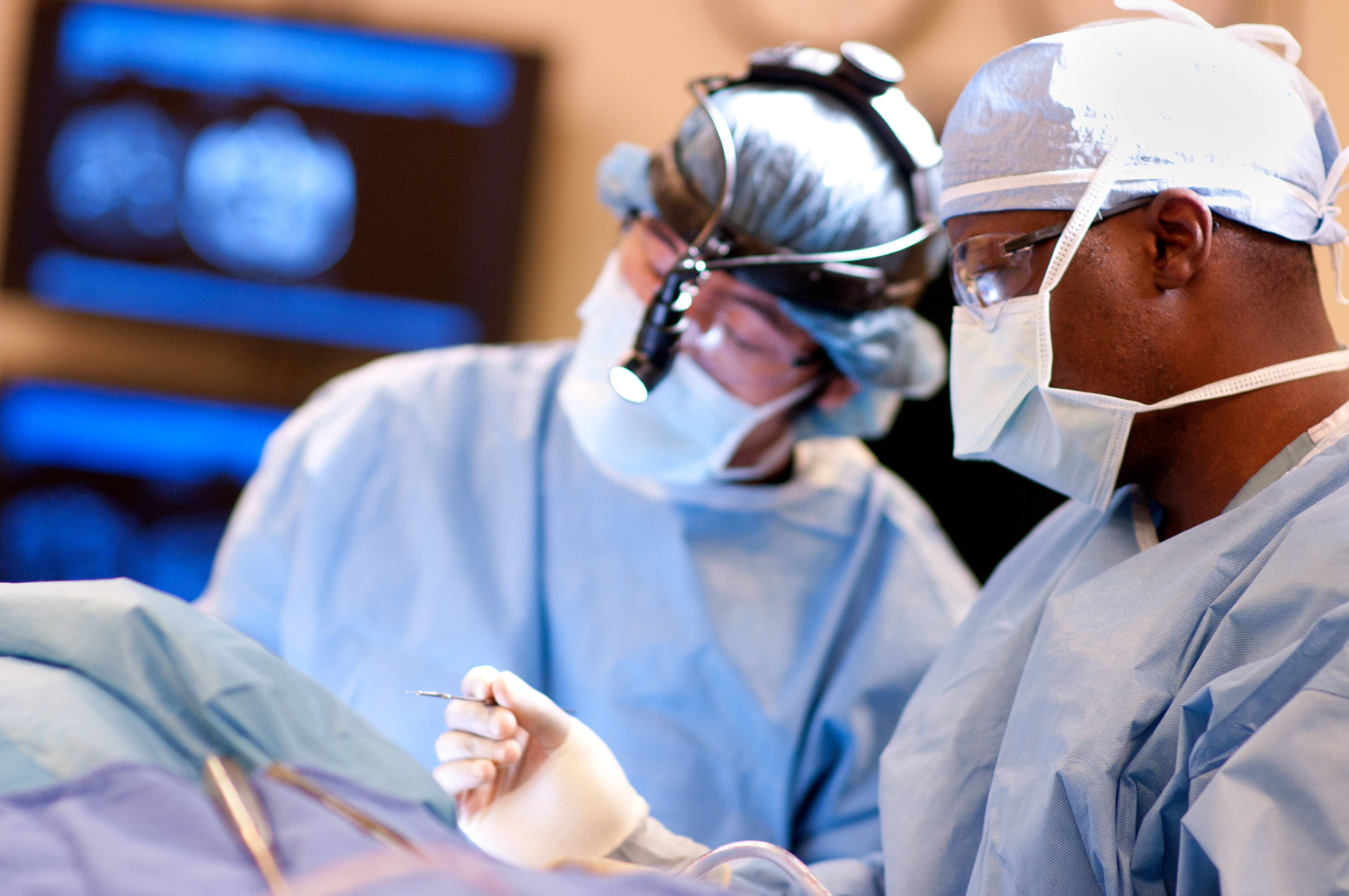 Minimally Invasive Neurosurgery | Northwestern Medicine