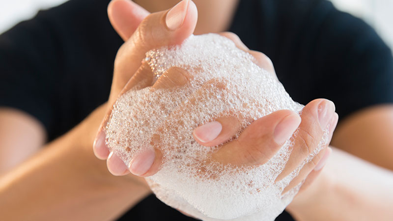 https://www.nm.org/~/media/northwestern/healthbeat/images/healthy-tips/nm-quick-dose-can-you-wash-your-hands-too-much_preview.jpg