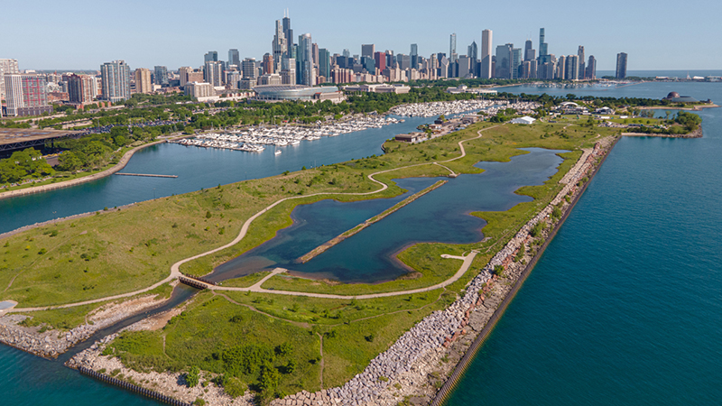 Panoramic city skyline in Chicago. 